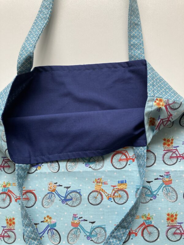 Cycle theme tote bag